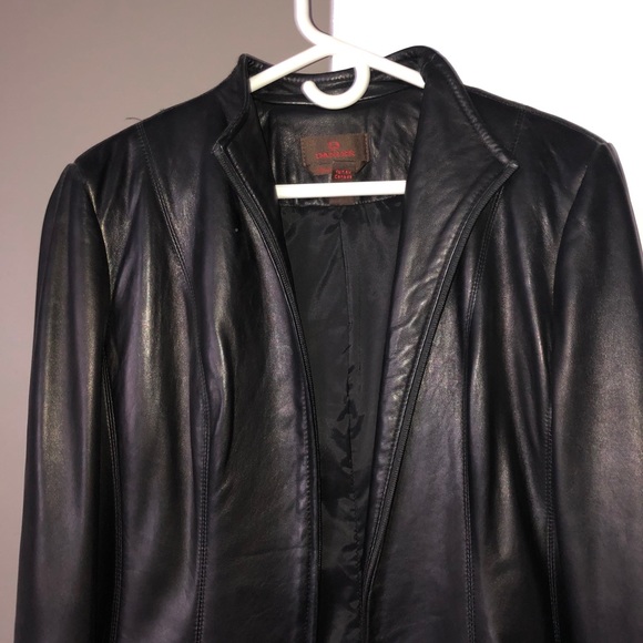 LIMITED TIME OFFER🚨 Danier leather jacket - Picture 2 of 2